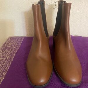 Kenneth Cole Reaction Tan Leather Chelsea Boots